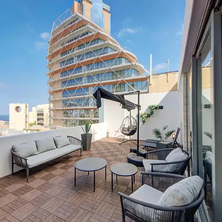 Апартаменты A Lovely 2br Penthouse In St Julians, Pv With Wifi By 360 Estates