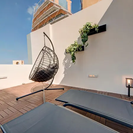 A Lovely 2br Penthouse In St Julians, Pv With Wifi By 360 Estates Apartmán *