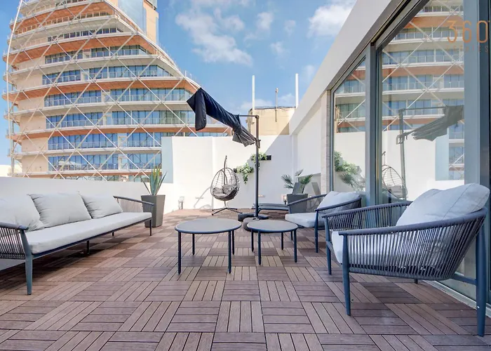 Apartamento A Lovely 2br Penthouse In St Julians, Pv With Wifi By 360 Estates