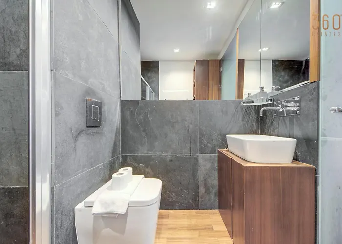 Apartamento A Lovely 2br Penthouse In St Julians, Pv With Wifi By 360 Estates