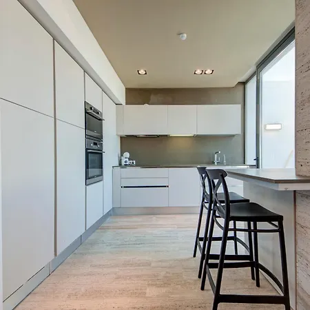 A Lovely 2br Penthouse In St Julians, Pv With Wifi By 360 Estates 아파트